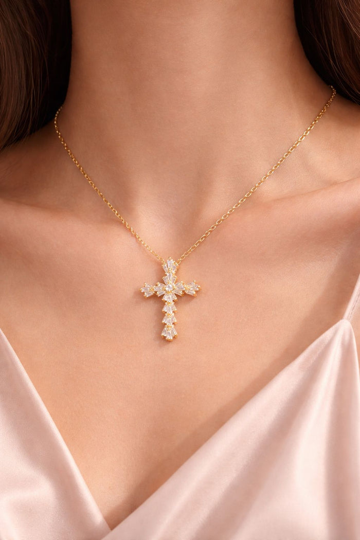Collier Croix Éclat - Acier inoxydable doré